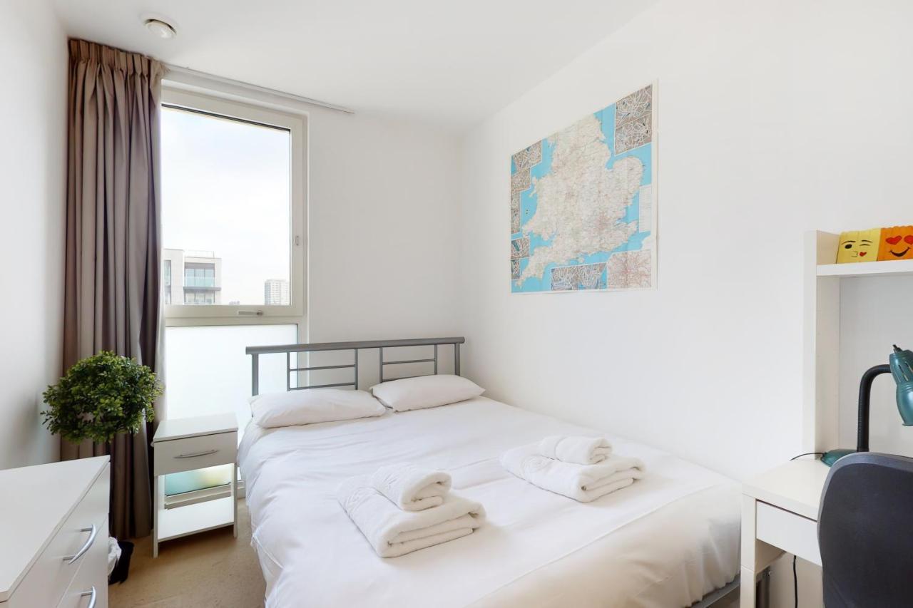 Lovely 2 Bedroom Flat With Balcony In Stratford Londra Dış mekan fotoğraf